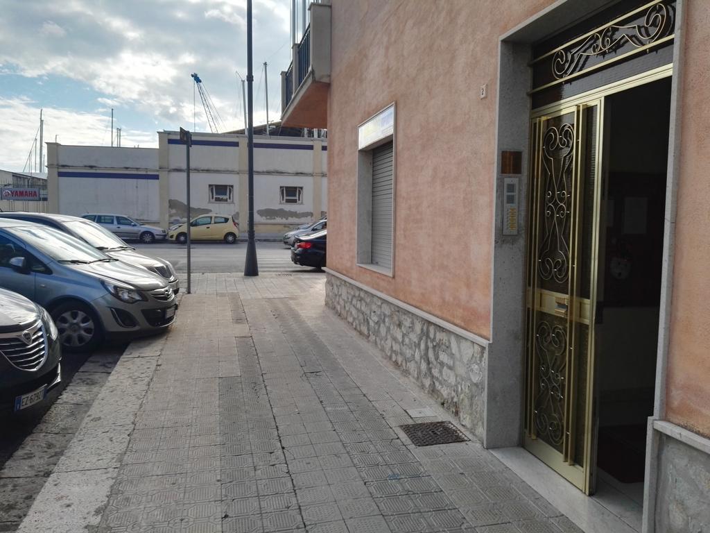 L'Oasi Del Porto Bed and Breakfast Trapani Exterior foto