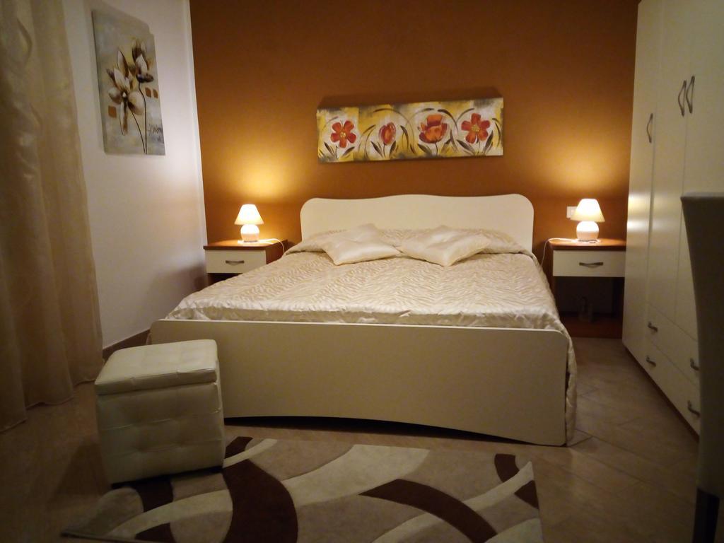 L'Oasi Del Porto Bed and Breakfast Trapani Exterior foto